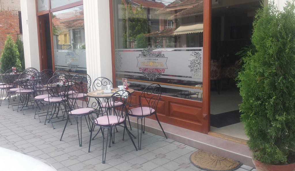 Garni Hotel Tema Nova Čačak Esterno foto